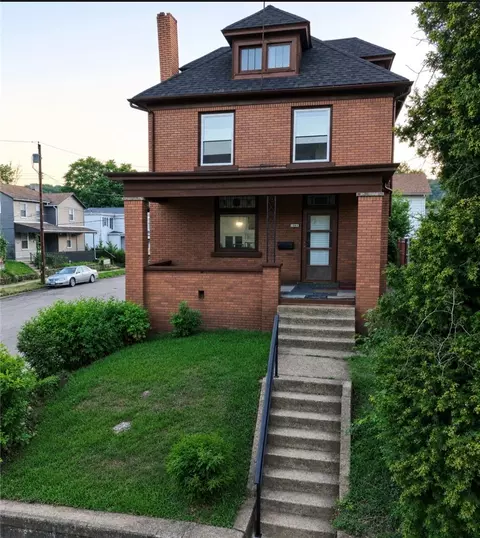 1201 3rd Ave, Beaver Falls, PA 15010