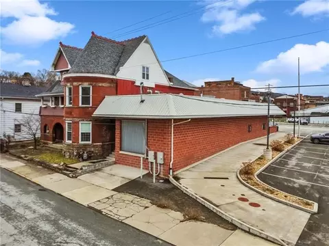 1 Zia Maria Way, Connellsville, PA 15425