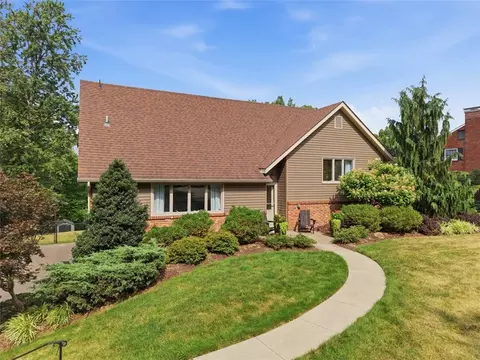 1616 Terrie Dr, Pittsburgh, PA 15241