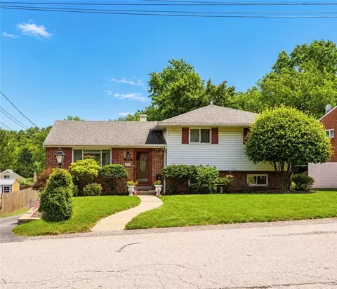115 Ashley Dr, Verona, PA 15147