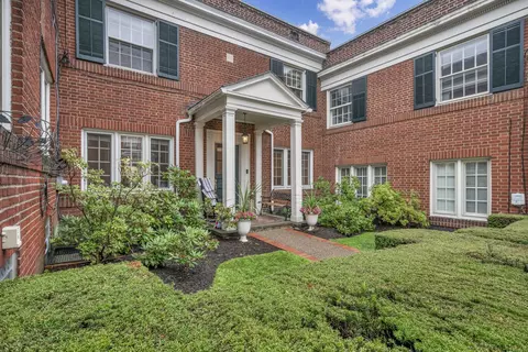 928 Bellefonte, Pittsburgh, PA 15232