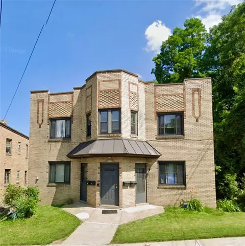 95 Poplar Dr, Pittsburgh, PA 15228