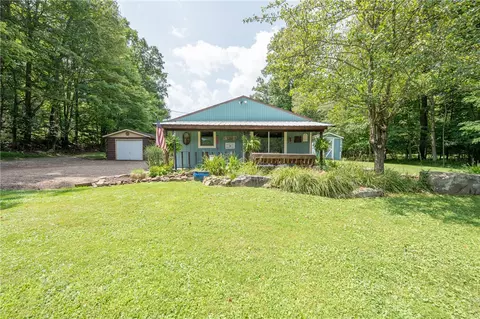 108 Shayne Ln, Latrobe, PA 15650