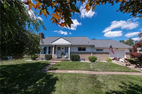 1465 Oakridge Dr, Ambridge, PA 15003