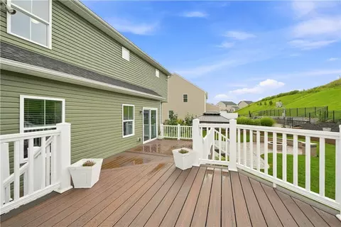Exterior - 7645 Dominick Dr, Irwin, PA 15642 photo 5 of 10