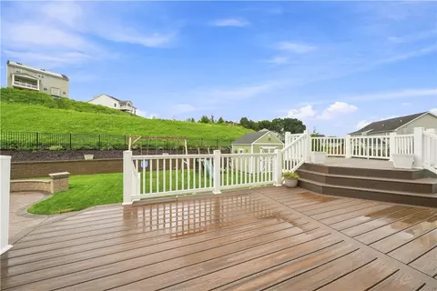 Exterior - 7645 Dominick Dr, Irwin, PA 15642 photo 4 of 10