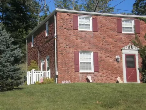 552 Mcclane Farm Rd, Washington, PA 15301