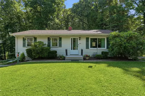 436 Edgewood Dr, Franklin, PA 16323