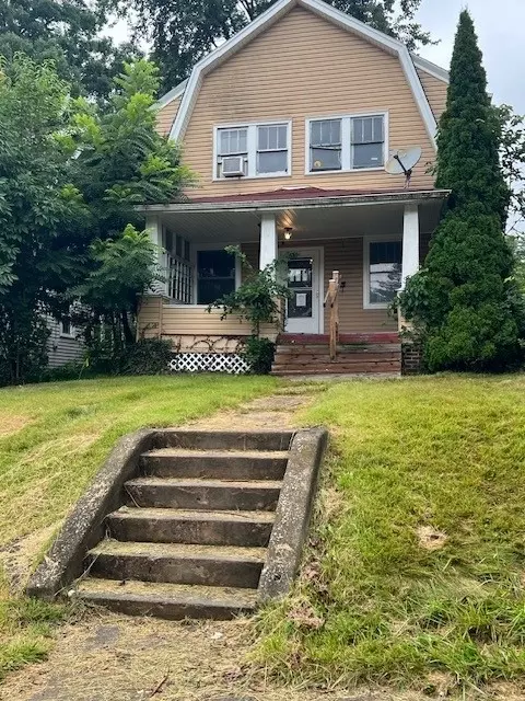 315 Norwood Ave, New Castle, PA 16105