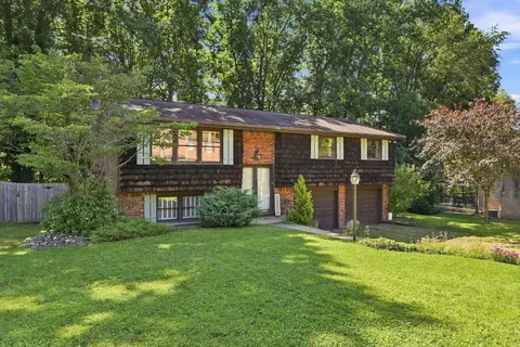 3652 Forbes Trl, Murrysville, PA 15668