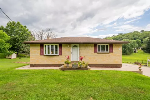 909 Scenery, Elizabeth, PA 15037