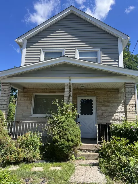 3227 Garfield Ave, West Mifflin, PA 15122