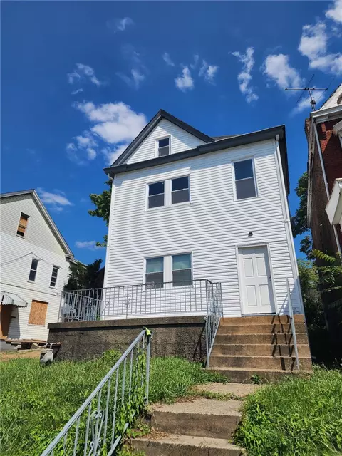 20 Grape St, Pittsburgh, PA 15210
