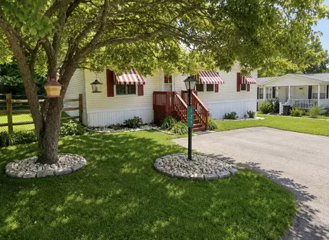 127 Classic Pl, Export, PA 15632 photo 2