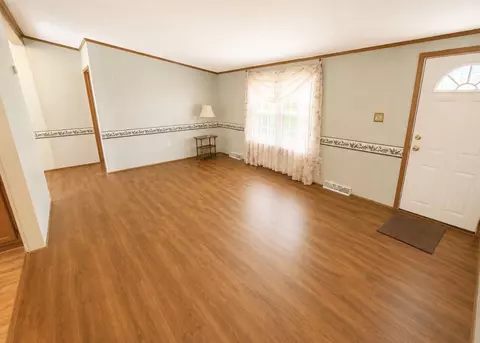 127 Classic Pl, Export, PA 15632 photo 3