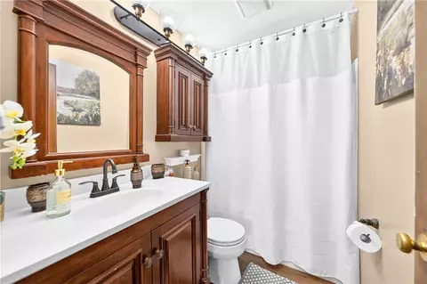 Bath - 20 Irwin Dr, Monongahela, PA 15063 photo 1 of 3