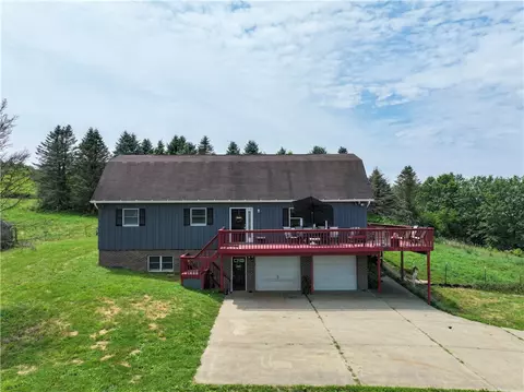 400 Walker Ln, Washington, PA 15301