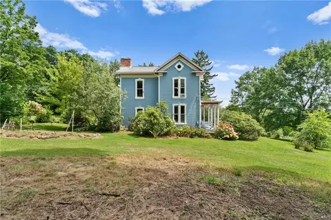 Exterior - 275 Wolfe Ln, Irwin, PA 15642 photo 9 of 10