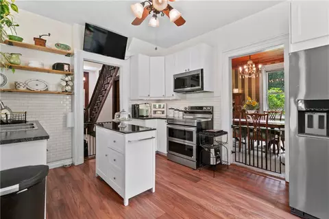 Kitchen - 275 Wolfe Ln, Irwin, PA 15642 photo 2 of 2