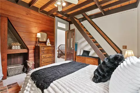 Bedroom - 275 Wolfe Ln, Irwin, PA 15642 photo 4 of 4