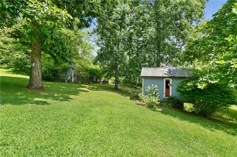 Exterior - 275 Wolfe Ln, Irwin, PA 15642 photo 5 of 10