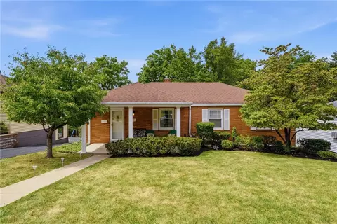 4714 Mckee Dr, Pittsburgh, PA 15236