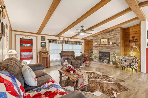 105 Sunset Dr, Berlin, PA 15530 photo 7