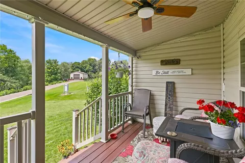 105 Sunset Dr, Berlin, PA 15530 photo 5