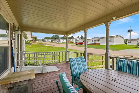 105 Sunset Dr, Berlin, PA 15530 photo 3