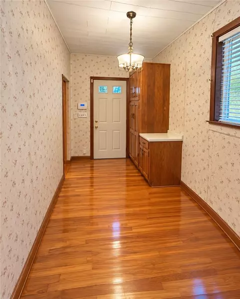 Entry Way - 210 Washington Ave, Vandergrift, PA 15690 photo 1 of 4