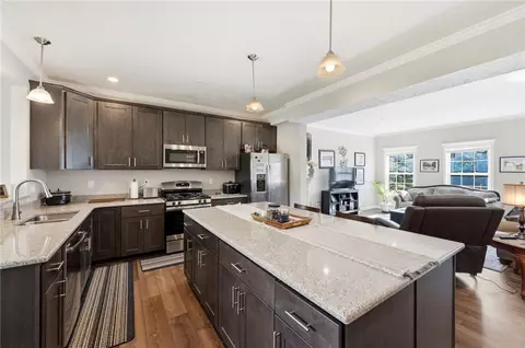 Kitchen - 211 Lockheed Dr, Coraopolis, PA 15108 photo 1 of 4