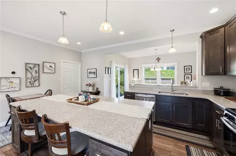 Kitchen - 211 Lockheed Dr, Coraopolis, PA 15108 photo 3 of 4