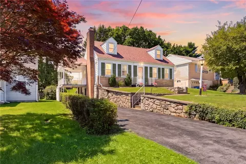 93 Violet St, Johnstown, PA 15905