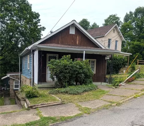 528 Hoffman, Oil City, PA 16301