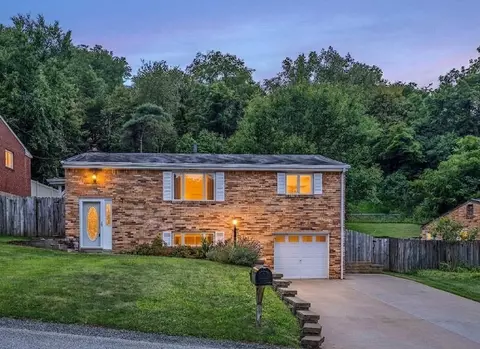 210 Springwood Dr, Verona, PA 15147