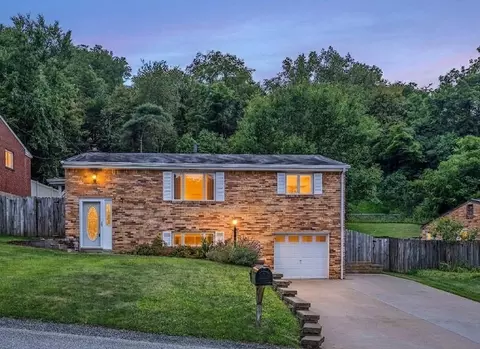 210 Springwood Dr, Verona, PA 15147