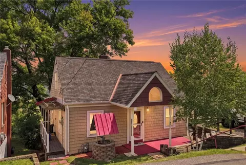 3829 Inland Ave, West Mifflin, PA 15122