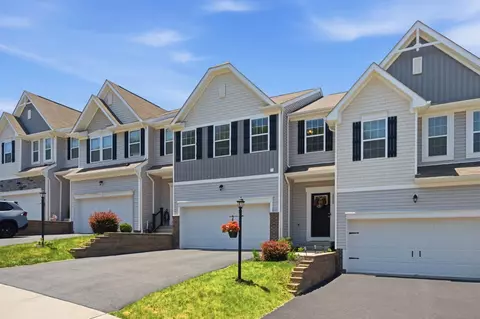 2505 Canterbury Dr, Imperial, PA 15126