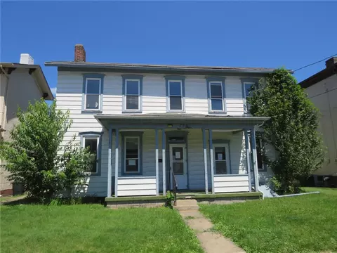 729 10th Ave, New Brighton, PA 15066