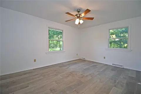 Bedroom - 2782 Walters Ct, Export, PA 15632 photo 4 of 10
