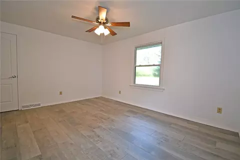 Bedroom - 2782 Walters Ct, Export, PA 15632 photo 5 of 10
