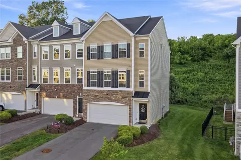 12 Remington Dr, Washington, PA 15301