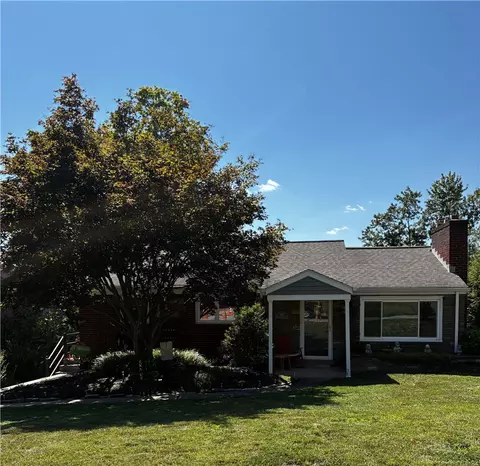 1242 Arrowood Dr, Pittsburgh, PA 15243