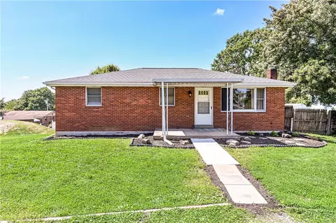 100 Beaver Ct, Jeannette, PA 15644