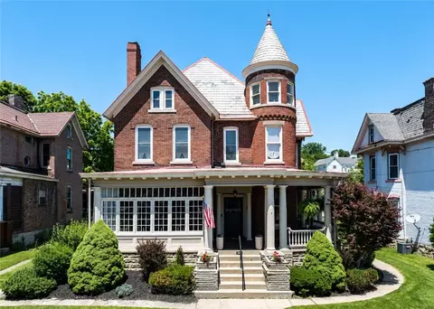 236 W Pike St, Canonsburg, PA 15317