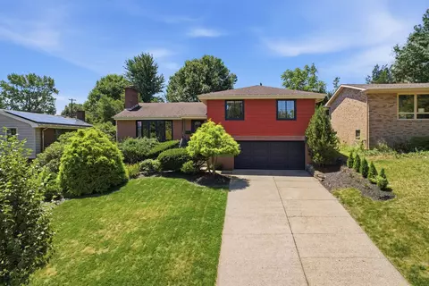 570 Clemson, Pittsburgh, PA 15243