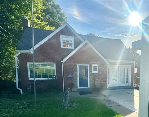 11 Green Oak, Pittsburgh, PA 15220