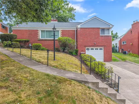 4366 E Brightview Ave, Pittsburgh, PA 15227