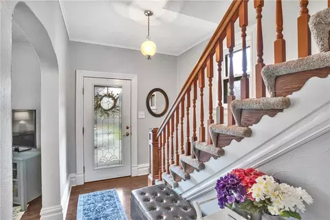 Entry Way - 621 Cedar St, Irwin, PA 15642 photo 1 of 4