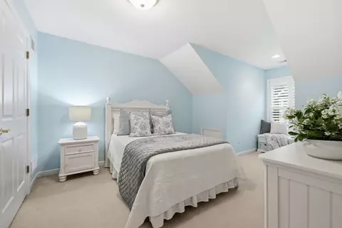 Bedroom - 577 E Vanderbilt Dr, Mars, PA 16046 photo 3 of 4